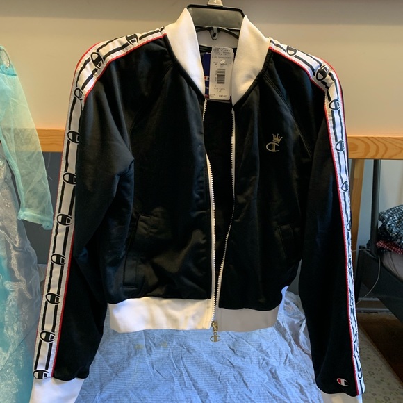 New - Picture 1 of 3